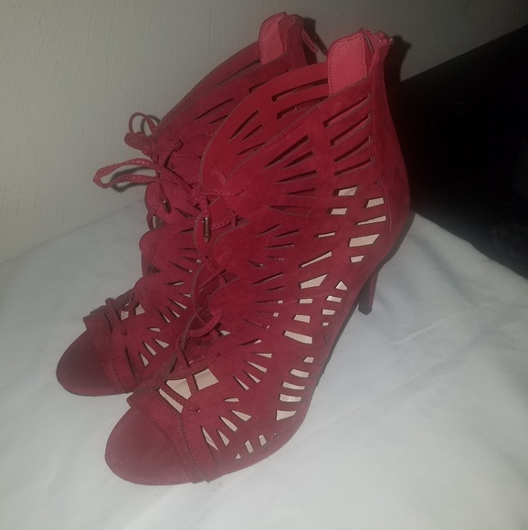 Nice shoes - Picture 3 of 4